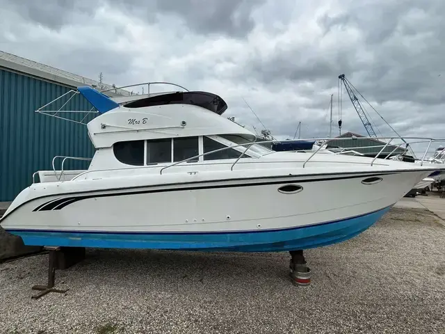 Silverton 312 Sedan Flybridge