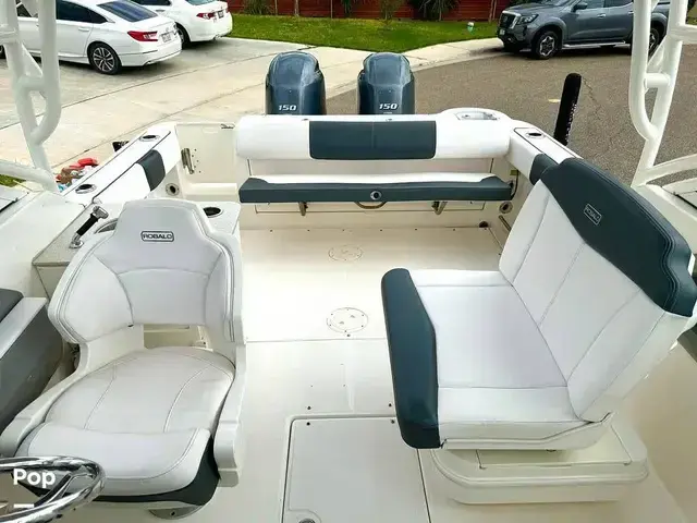 Robalo R247