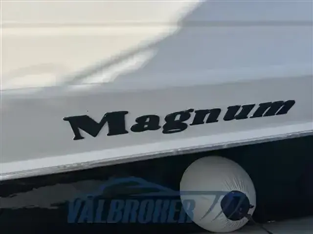 Magnum Magnum 53' Sport