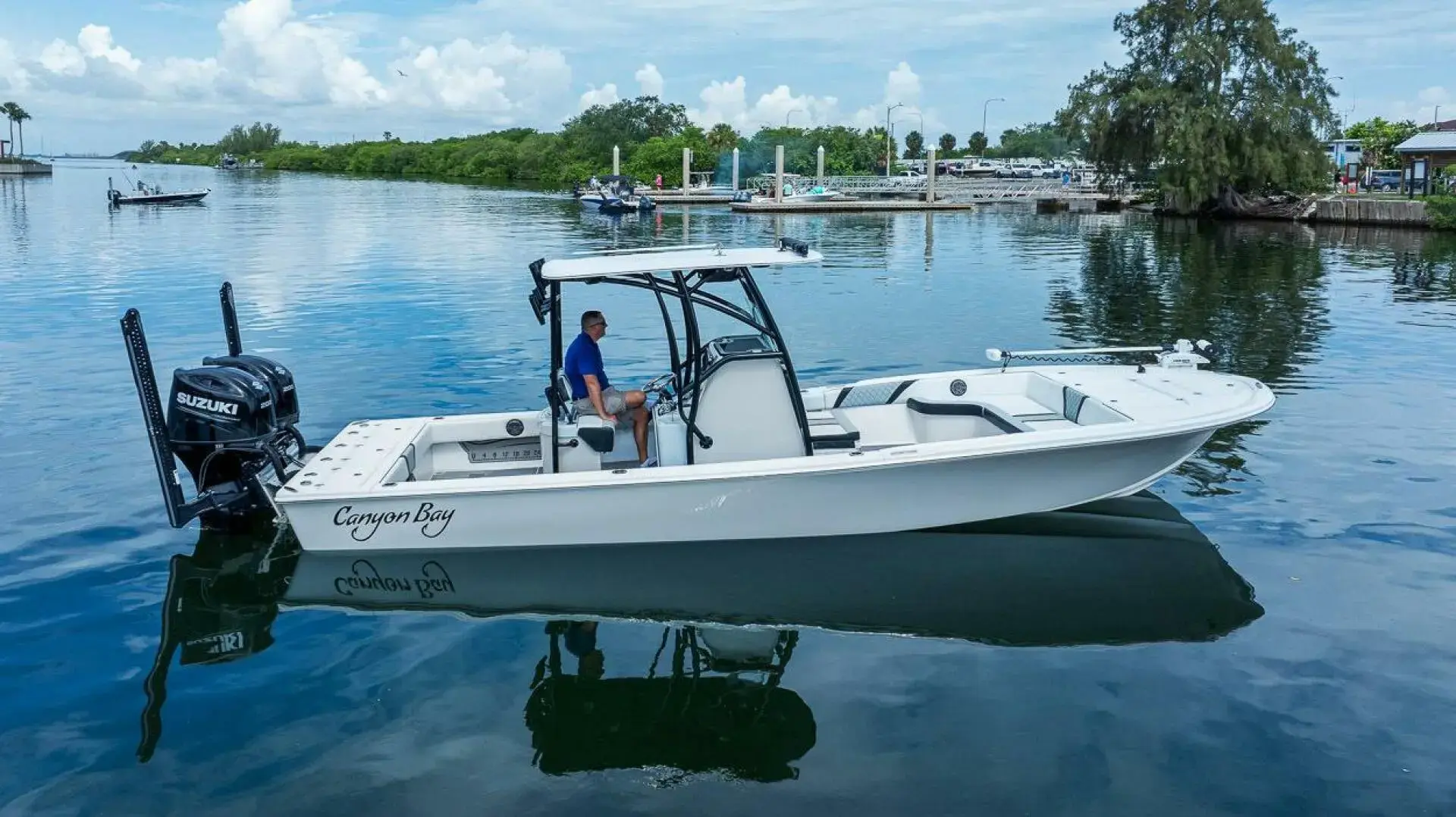 2019 Canyon Bay 28 h