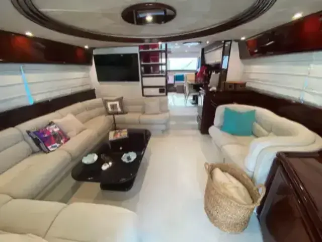 Ferretti Yachts 72