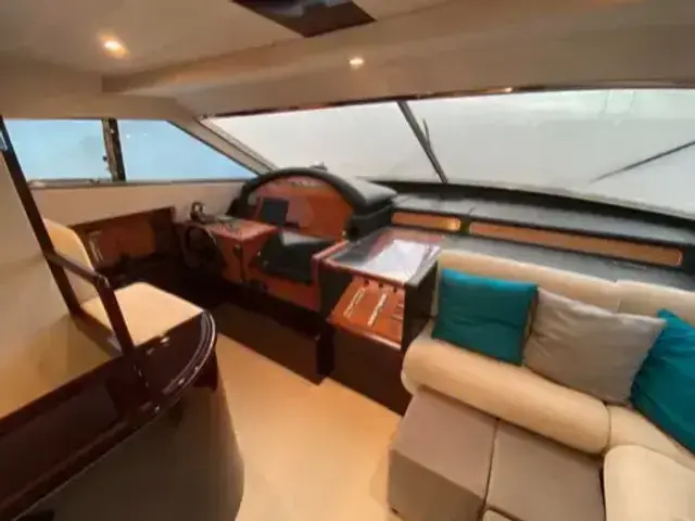 Ferretti Yachts 72