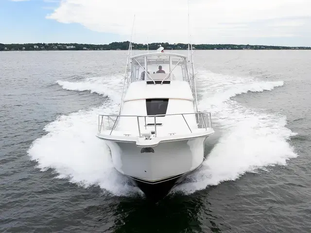 Tiara 39'