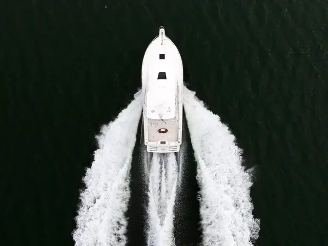 Tiara 39'