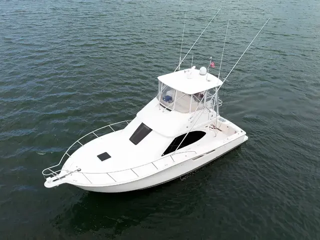 Tiara 39'