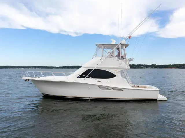 Tiara 39'