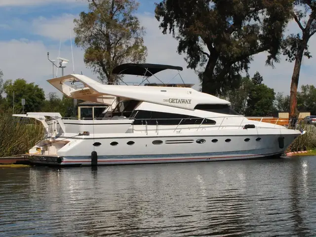 Johnson 63 Flybridge -