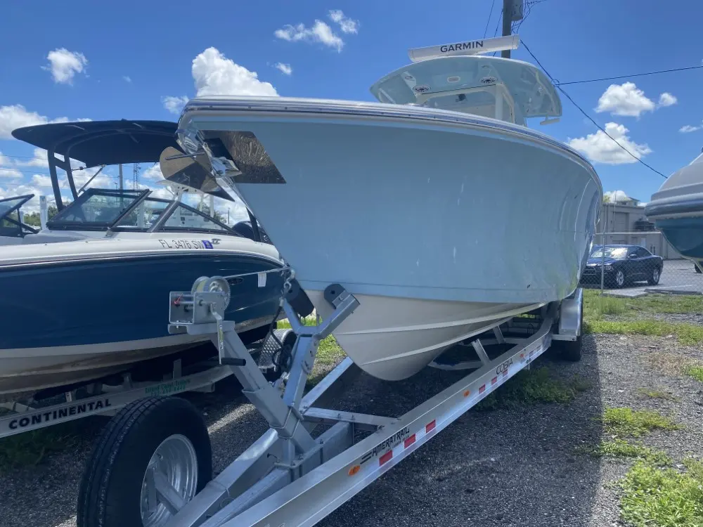 2023 Cobia Boats 320 cc