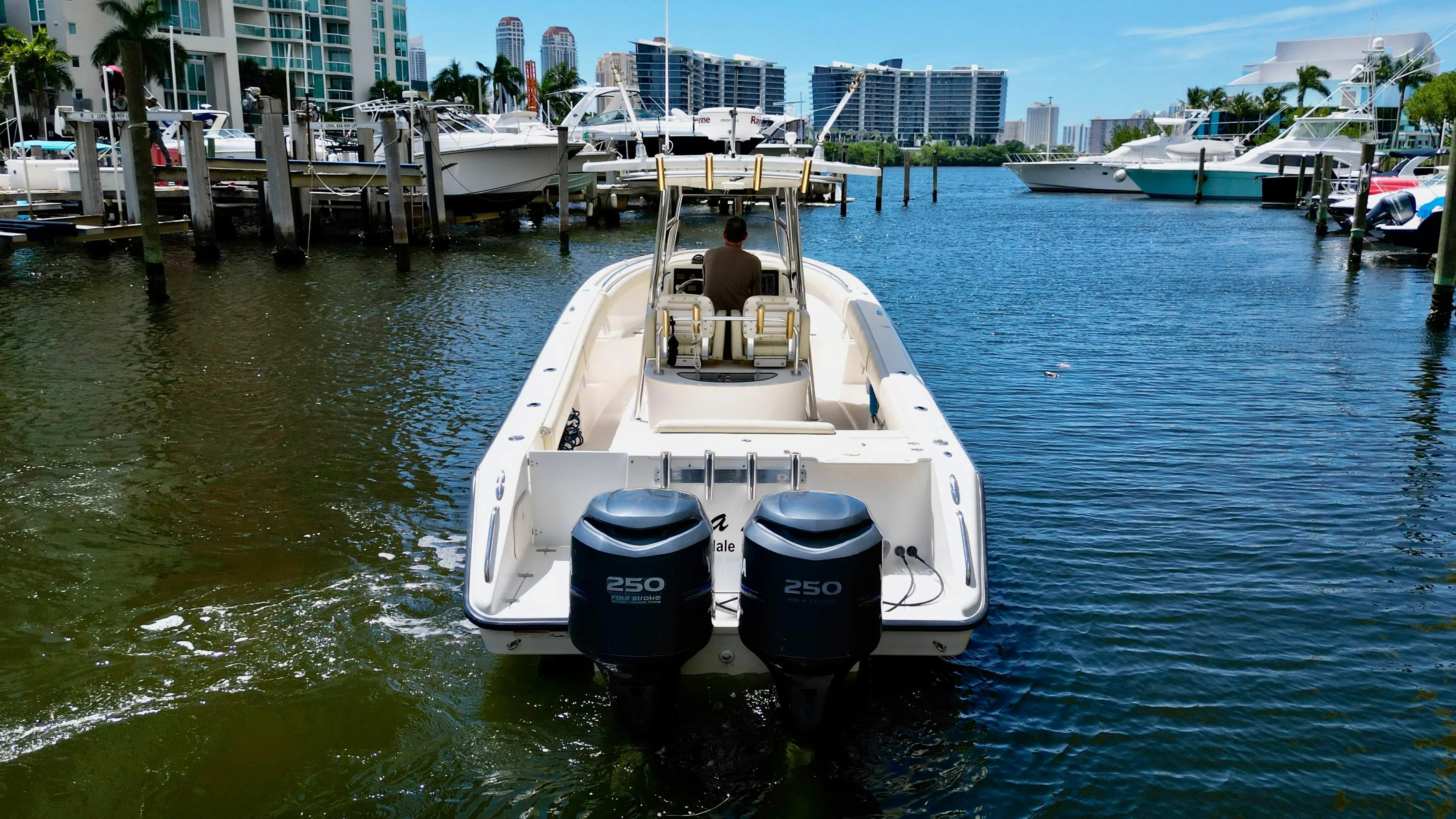 2007 Pursuit 31'