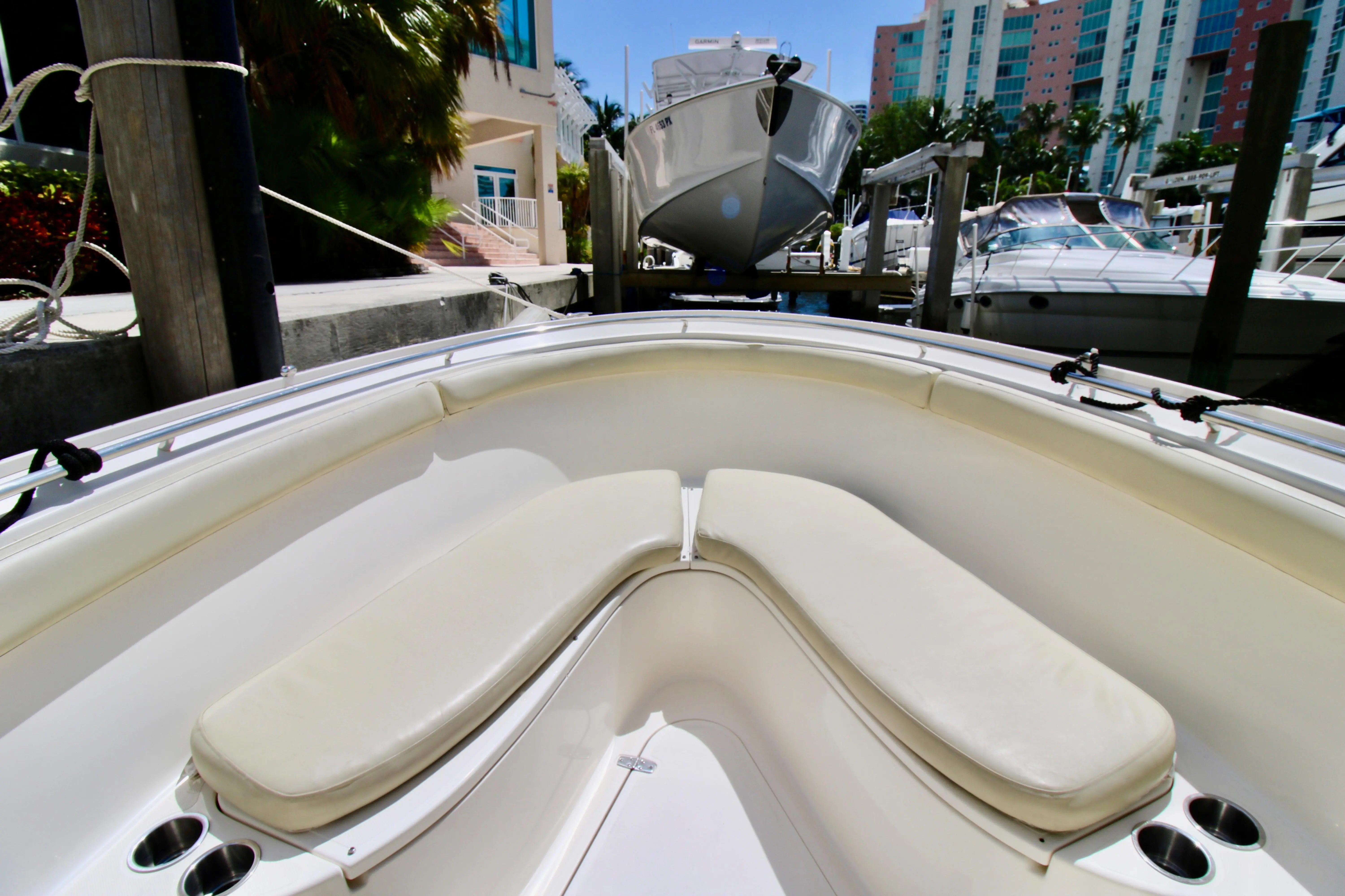 2007 Pursuit 31'