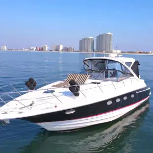 2007 Regal 44'