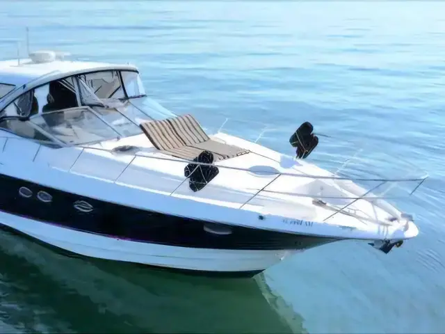 Regal 44'