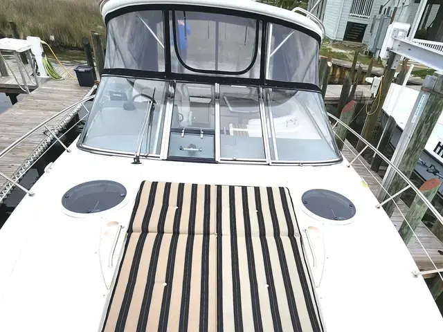 Regal 44'