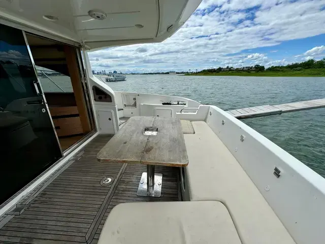 Azimut 53'