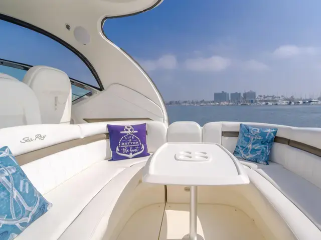 Sea Ray 40