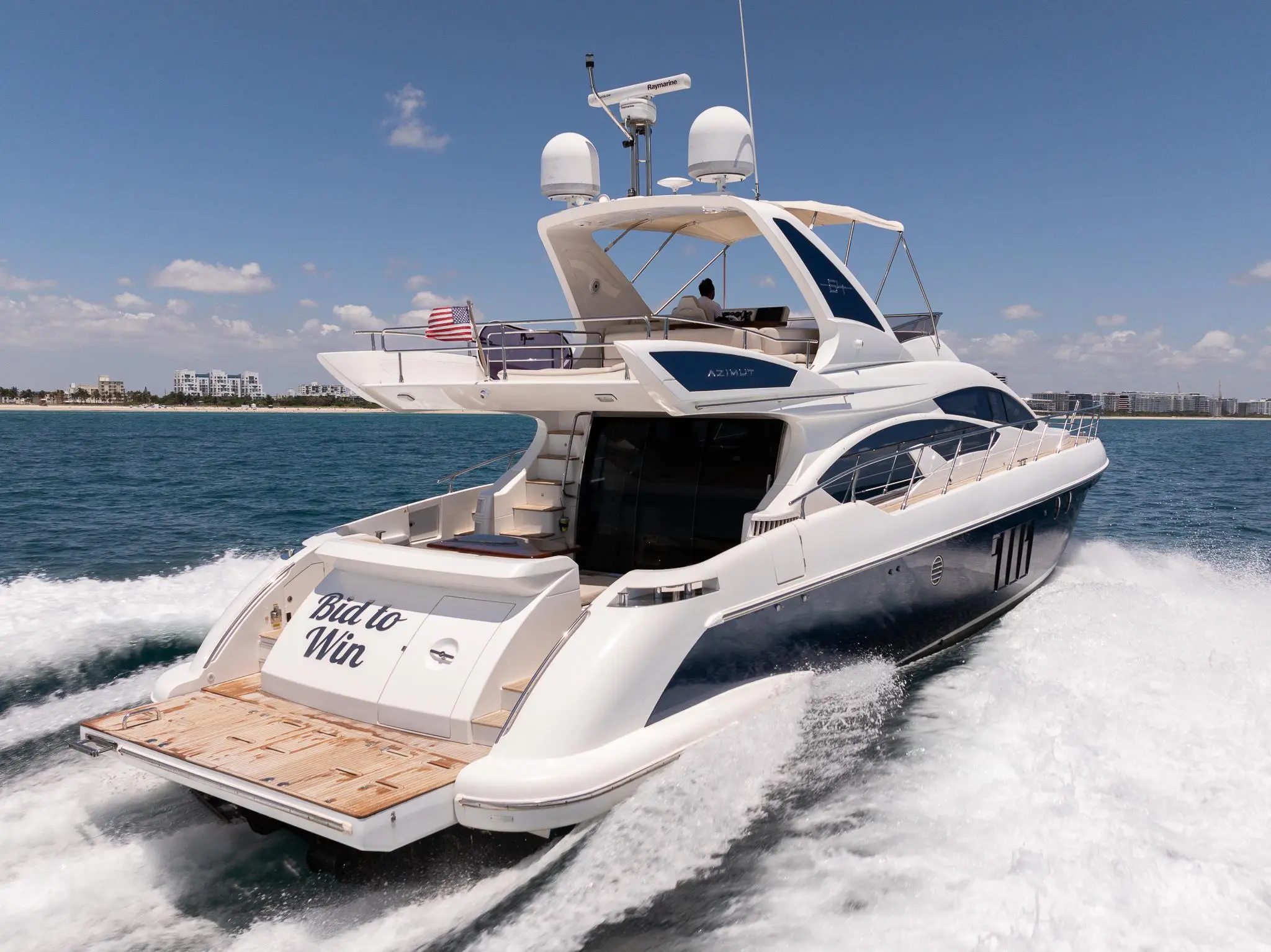 2013 Azimut 64'