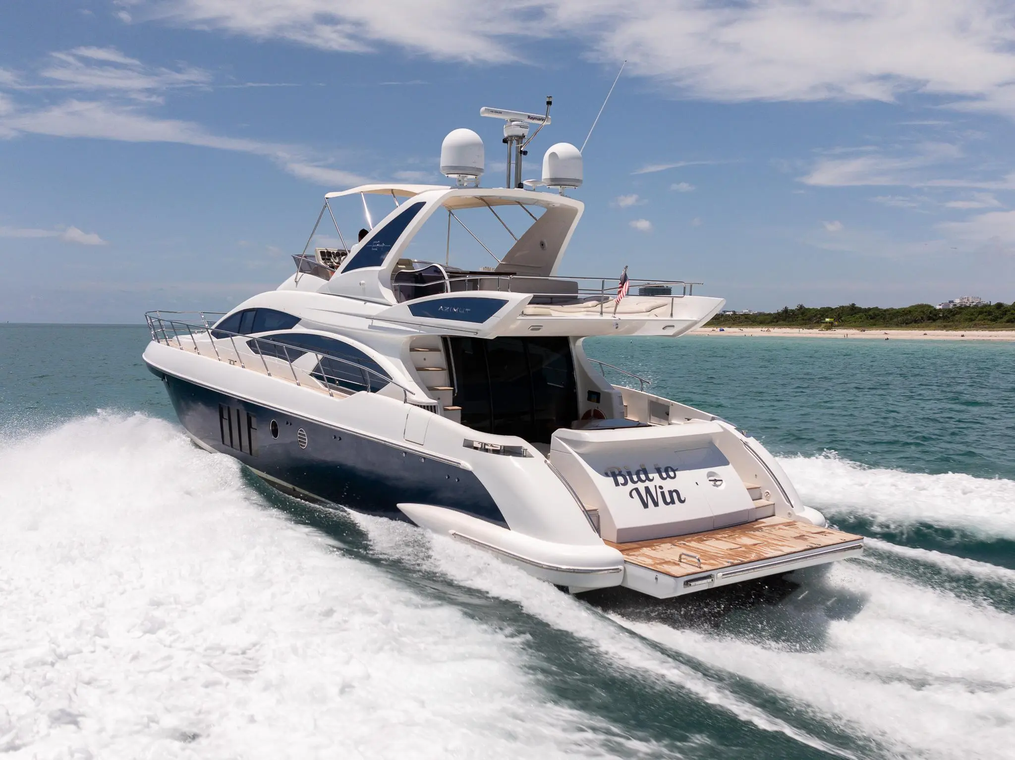 2013 Azimut 64'