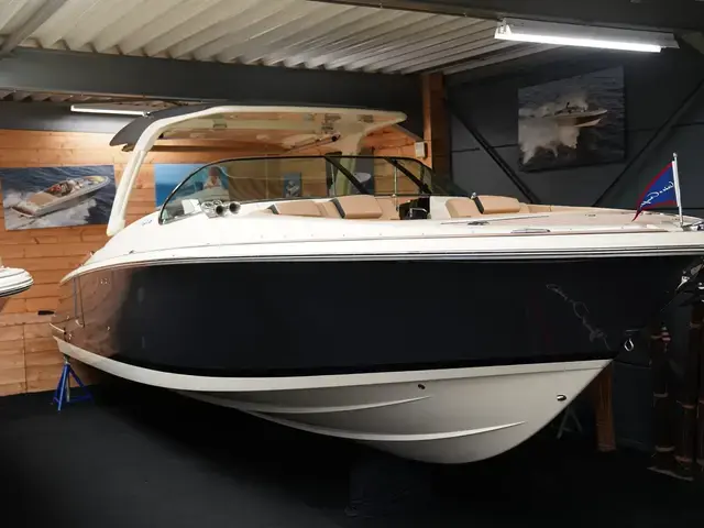 Chris Craft 35 Launch Gt