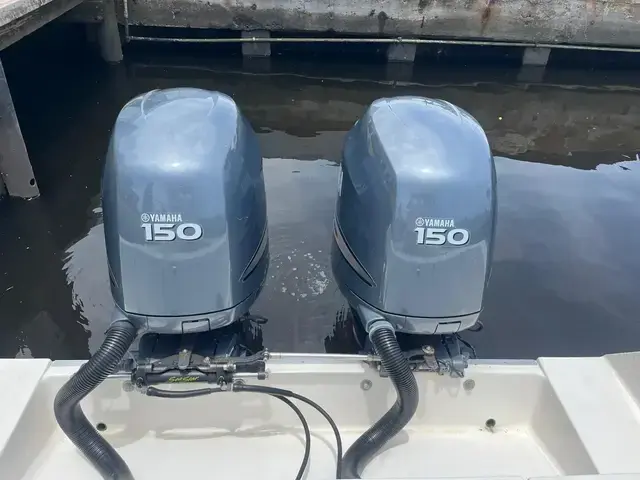 Regulator Boats 24 FS