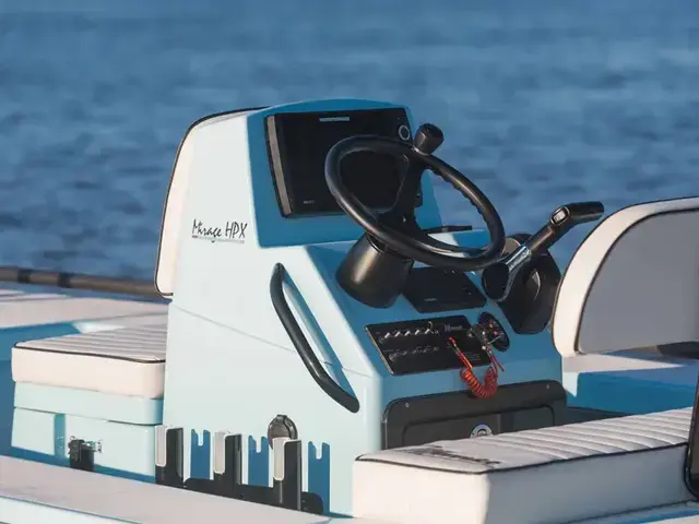 Maverick Boat Co. 18 Hpx-V