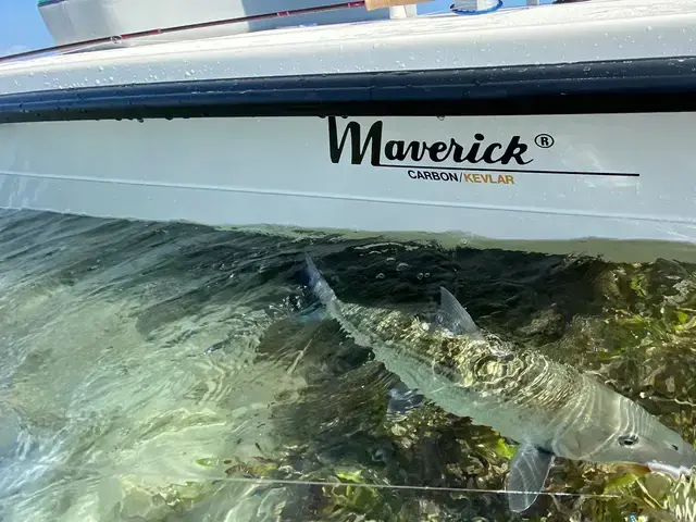 Maverick Boat Co. 17 Hpx-V