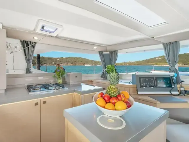 Fountaine Pajot Saona 47