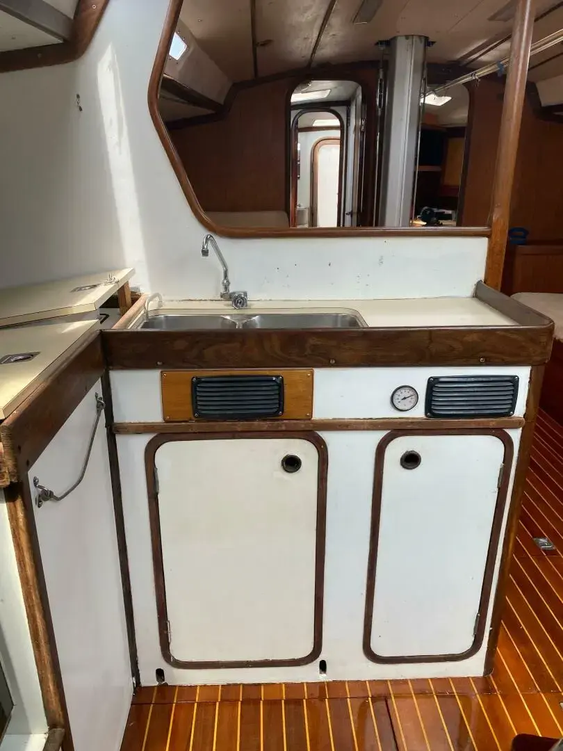 1984 Beneteau first 456