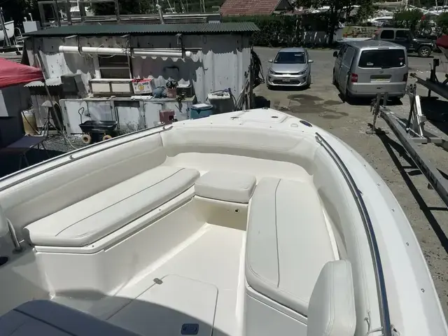 Pursuit 268 Sport