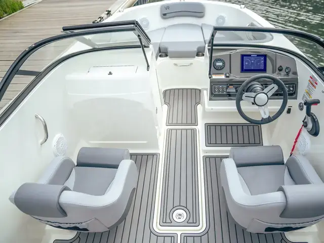 Bayliner Vr4