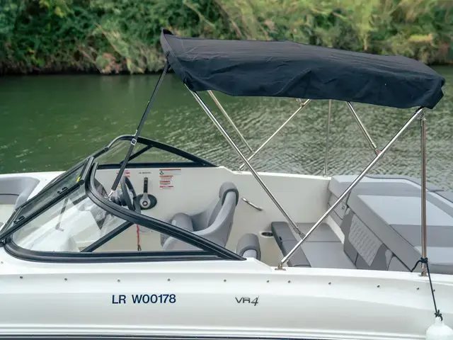 Bayliner Vr4