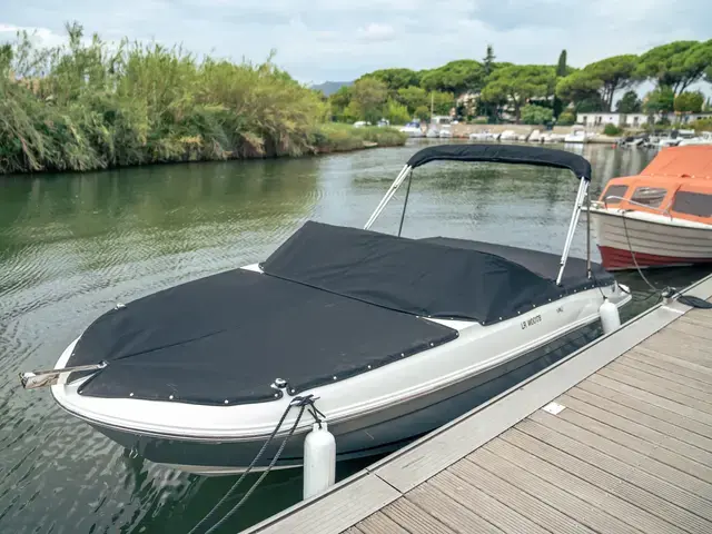 Bayliner Vr4