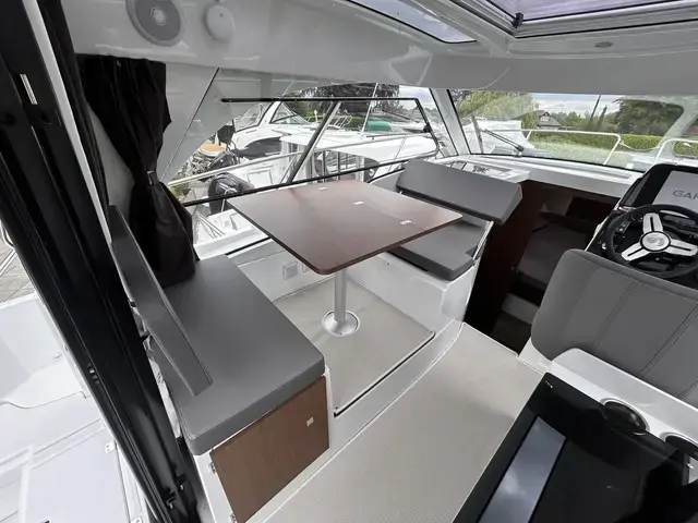 Beneteau Antares 9 OB