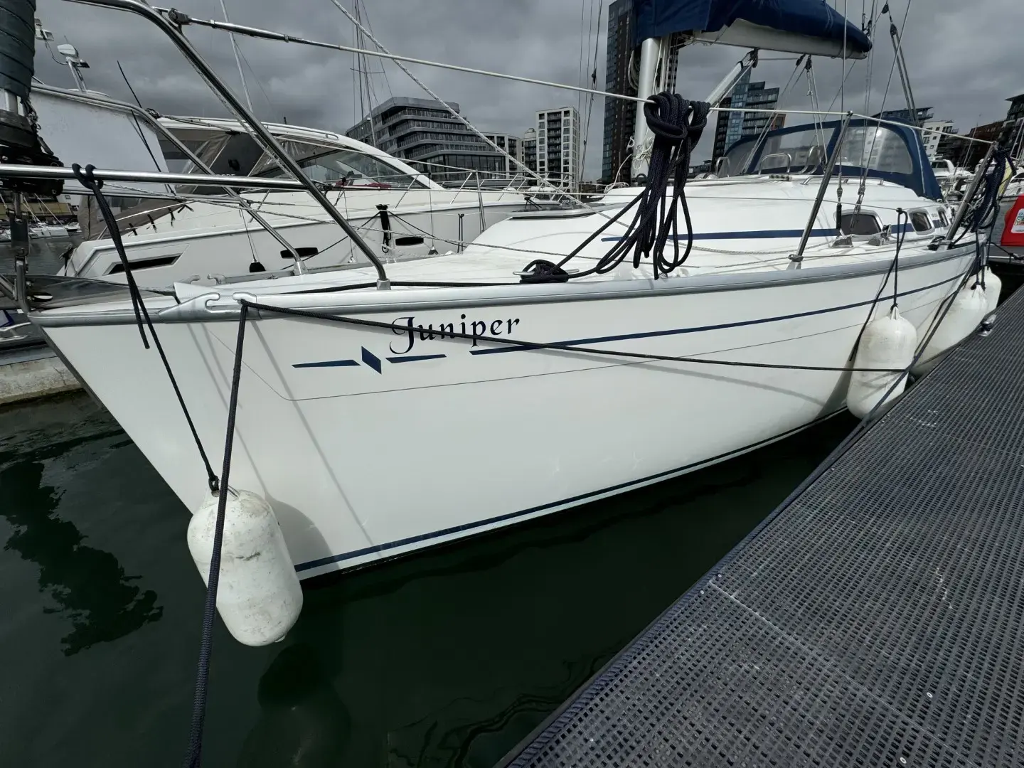 2006 Bavaria 30 cruiser