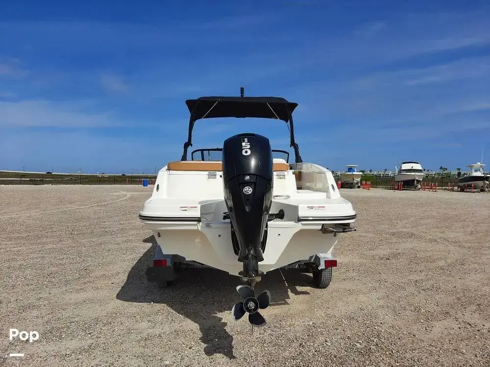 2021 Bayliner vr6 ob