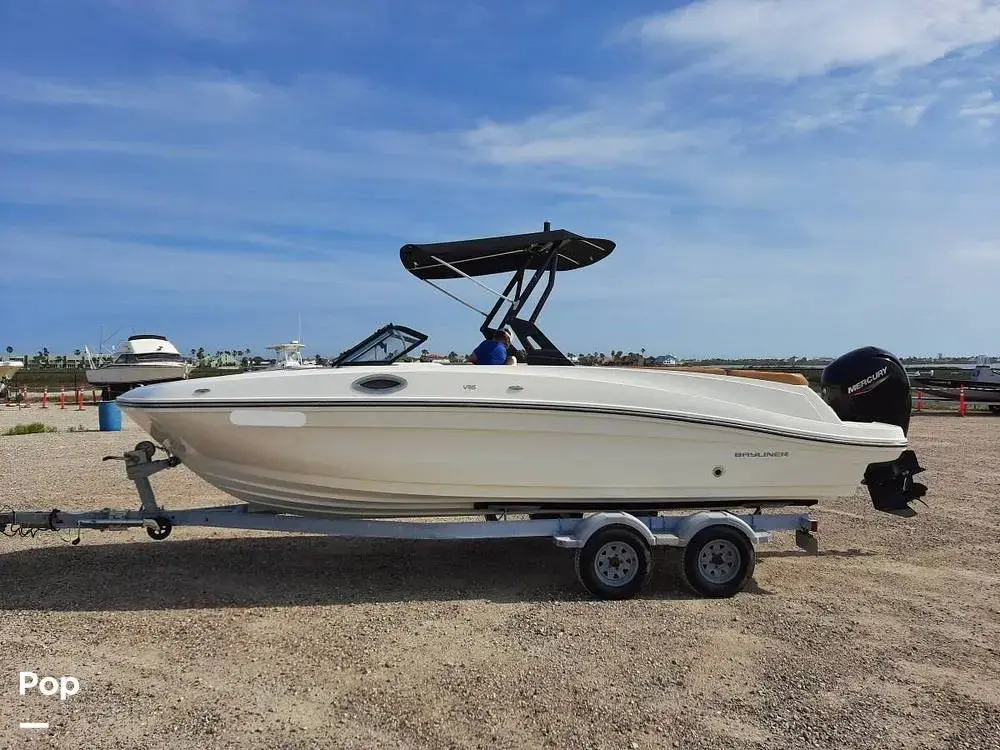 2021 Bayliner vr6 ob