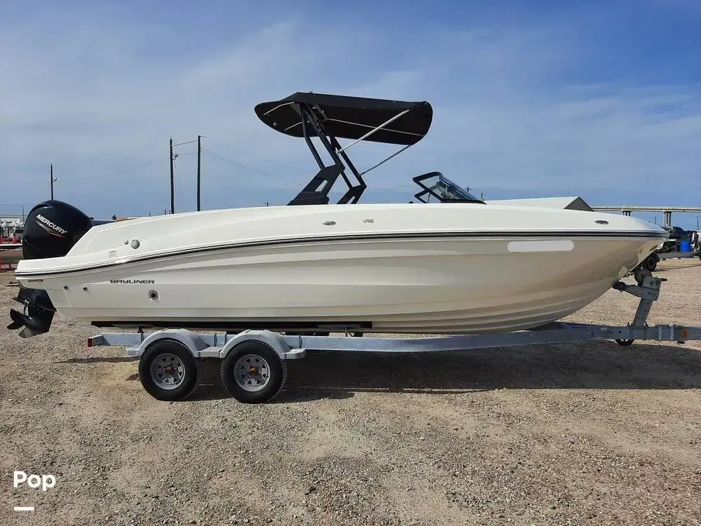 2021 Bayliner vr6 ob