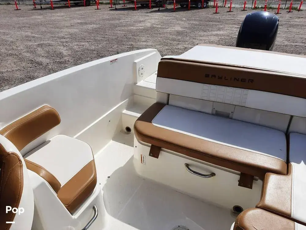 2021 Bayliner vr6 ob