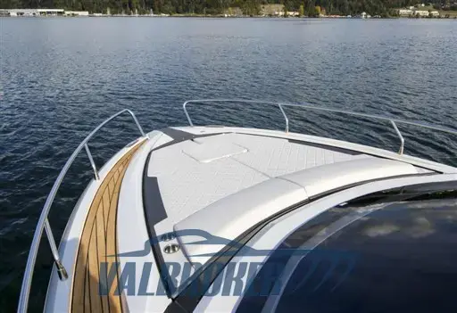 2020 Fairline f line 33