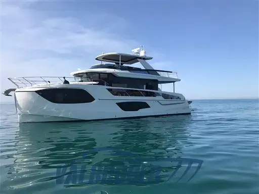 2022 Motion navetta 64