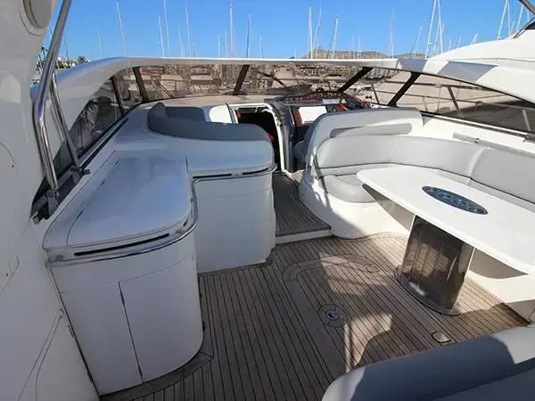 2005 Princess v50