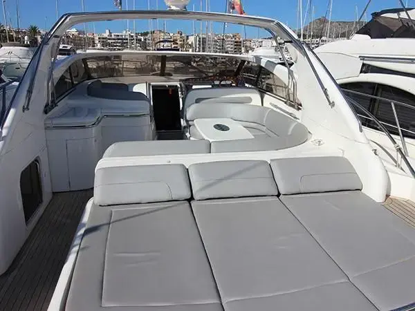 2005 Princess v50