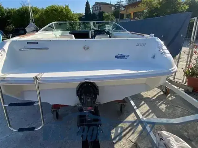 Sea Ray 200 SR