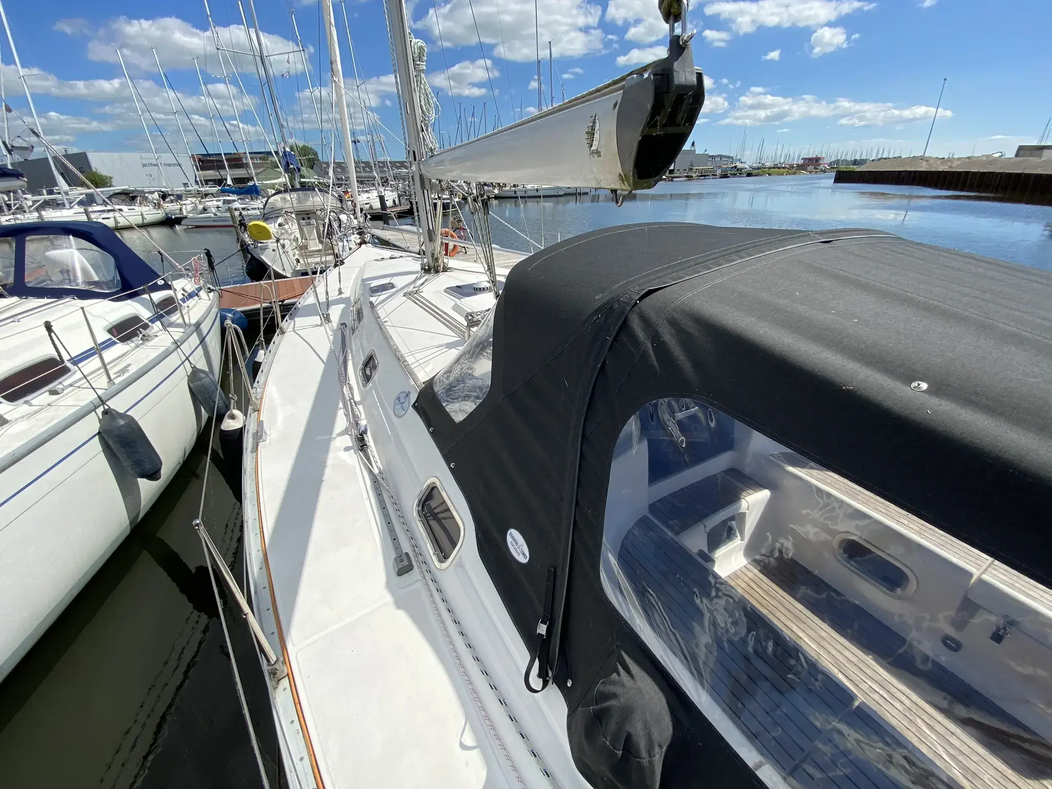 1998 Dufour 38 classic (3 hutten)