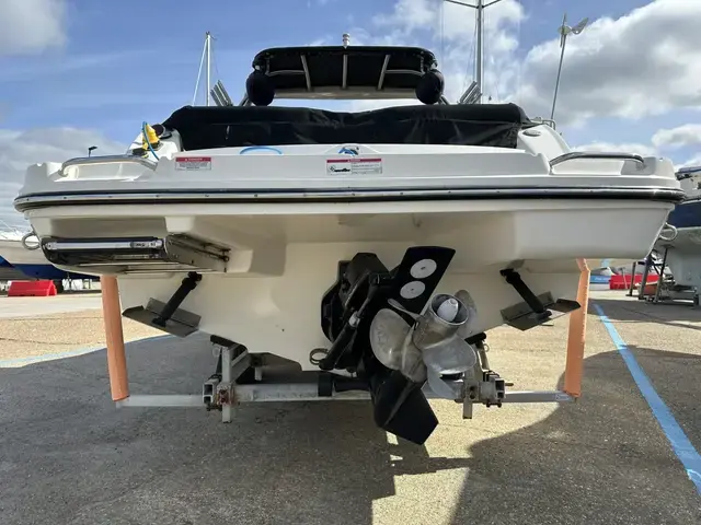 Sea Ray 250 Slx