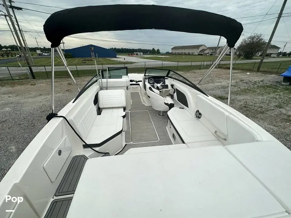 2019 Sea Ray spx 230 ob