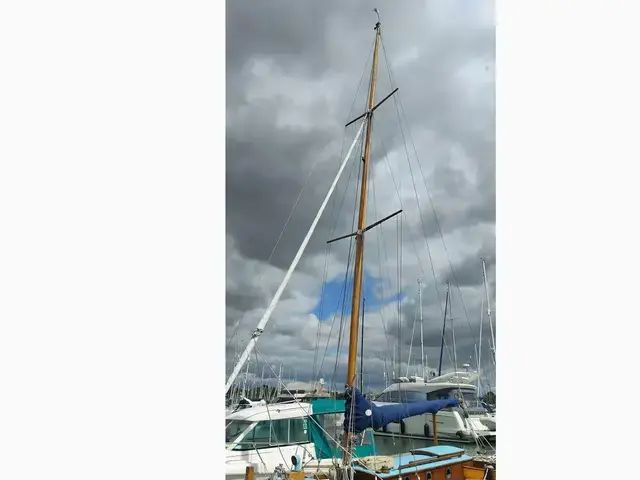 Harrison Butler Sloop 30