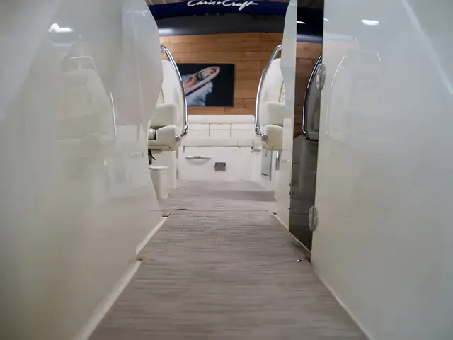 Chris Craft 28 Launch Gt