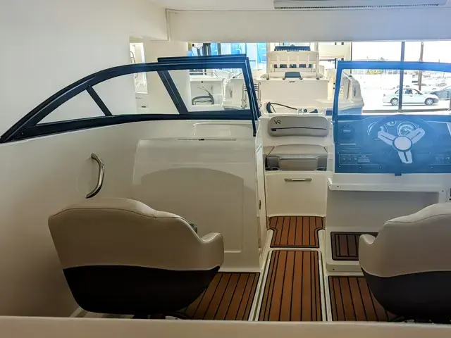 Bayliner VR 4