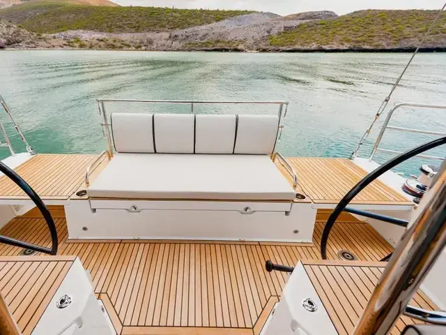 Beneteau Oceanis Yacht 62