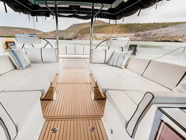 Beneteau Oceanis Yacht 62